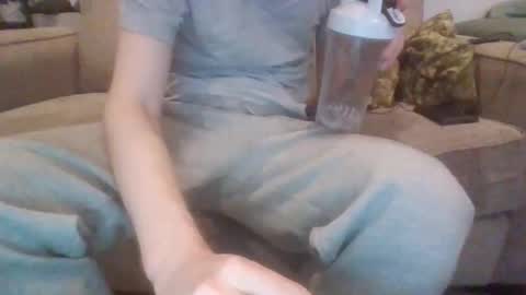Snapshot of 029719 chatting on 09.11.25 Cute boi online show from 09.11.25