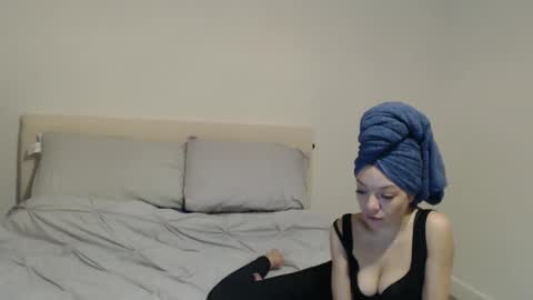 esmay 19 online show from 12.19.24