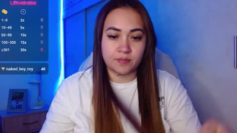 Snapshot of 0liv33 chatting on 01.06.25 Meli online show from 01.06.25