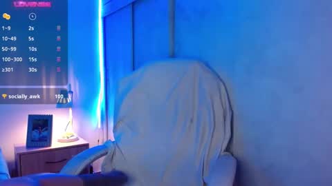 Snapshot of 0liv33 chatting on 01.08.25 Meli online show from 01.08.25
