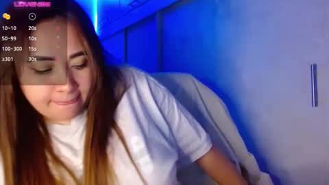 Snapshot of 0liv33 chatting on 02.03.25 Meli online show from 02.03.25