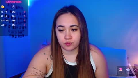 Snapshot of 0liv33 chatting on 03.08.25 Meli online show from 03.08.25