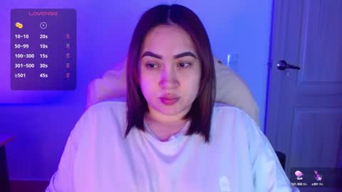 Snapshot of 0liv33 chatting on 10.05.25 Meli online show from 10.05.25