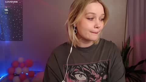 Snapshot of 0uralexa chatting on 12.17.24 Alexa online show from 12.17.24