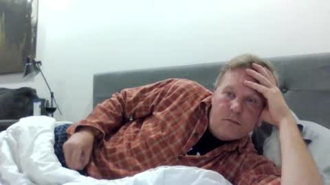 Snapshot of 1029mn chatting on 10.12.25 Takin Profits online show from 10.12.25