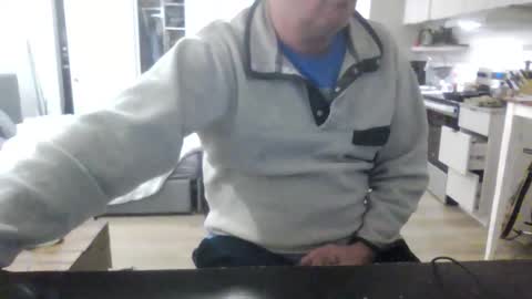 Snapshot of 1029mn chatting on 11.18.25 Takin Profits online show from 11.18.25