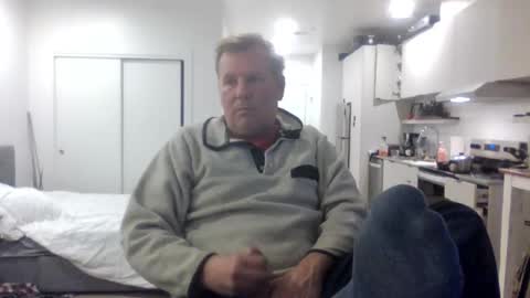 Snapshot of 1029mn chatting on 11.19.25 Takin Profits online show from 11.19.25