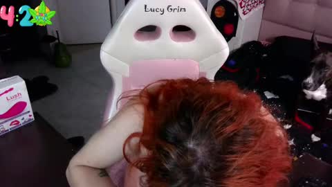 Snapshot of 111lucygrim111 chatting on 01.25.25 111lucygrim111 online show from 01.25.25