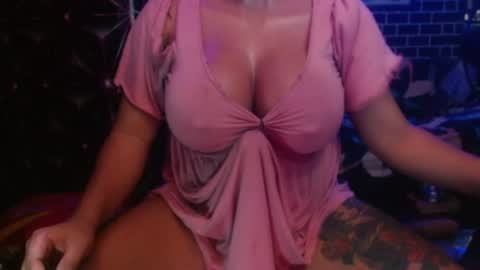 Snapshot of 11inchmonstercock4u chatting on 06.22.26 i am trixie im Your Selfsucking Mistress online show from 06.22.26