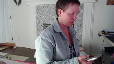 Aurora Willows online show from 02.20.26