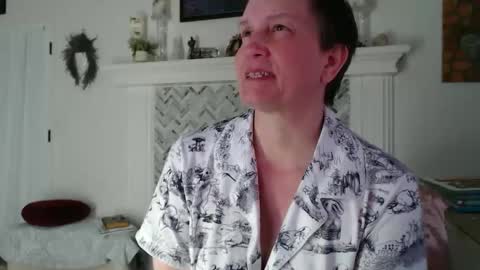 Aurora Willows online show from 03.06.26