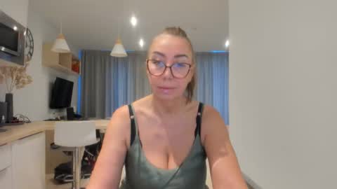 Snapshot of 14risha chatting on 02.06.26 14risha online show from 02.06.26