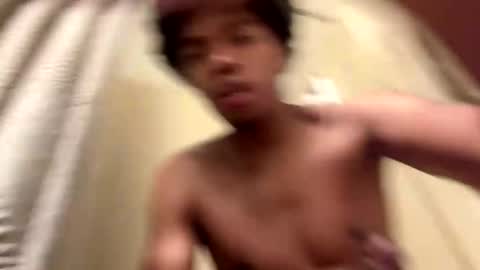 17juicygushing online show from 11.04.25