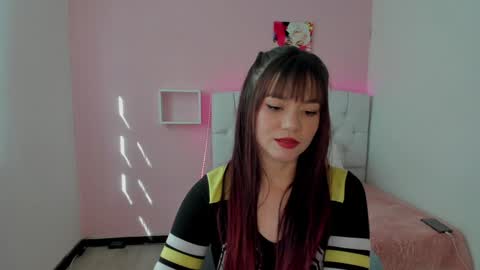 Snapshot of 18candy chatting on 12.16.24 18candy online show from 12.16.24