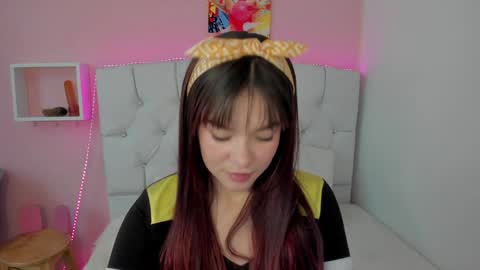 Snapshot of 18candy chatting on 01.30.25 18candy online show from 01.30.25