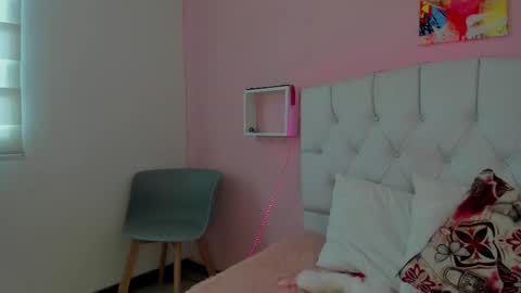Snapshot of 18candy chatting on 09.29.25 18candy online show from 09.29.25