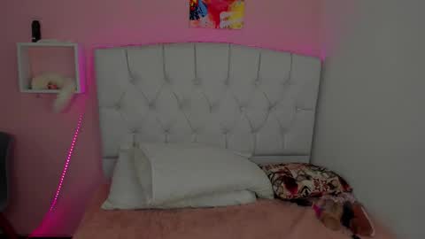 18candy online show from 12.01.25