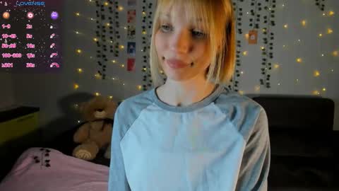 Snapshot of 18kira18 chatting on 02.20.26 Kira online show from 02.20.26