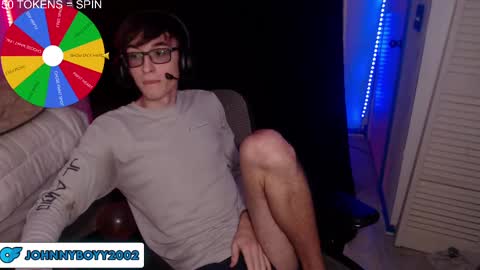Snapshot of 18yrboyhot chatting on 10.04.25 19yrboyhot online show from 10.04.25