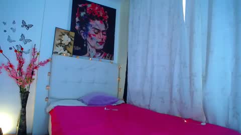 stef read my description online show from 02.09.25