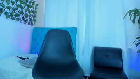 stef read my description online show from 02.23.25