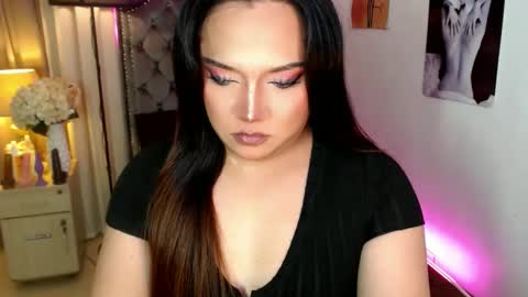 Snapshot of 1bestlover chatting on 02.17.26 Ekang online show from 02.17.26