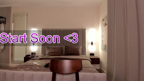 Lily 3 online show from 11.27.25