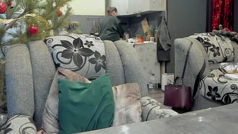 1LINDSEY1 online show from 01.12.25