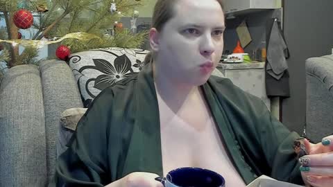 1LINDSEY1 online show from 01.22.25