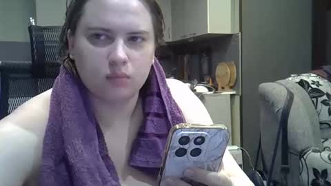 1LINDSEY1 online show from 09.13.25