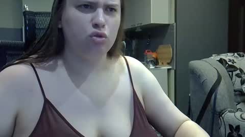 1LINDSEY1 online show from 09.18.25