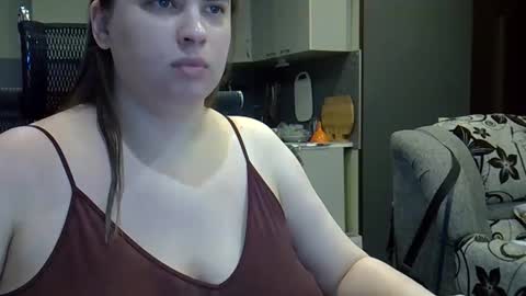 1LINDSEY1 online show from 09.19.25