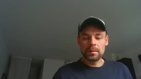 Snapshot of 1lovenaturals chatting on 10.08.25 Jason online show from 10.08.25