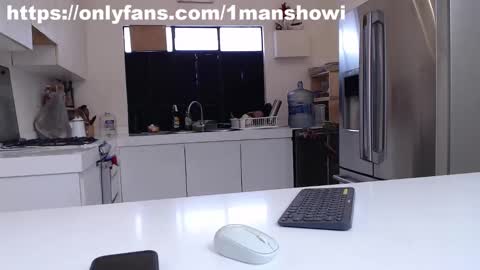 1manshow11 online show from 12.24.24