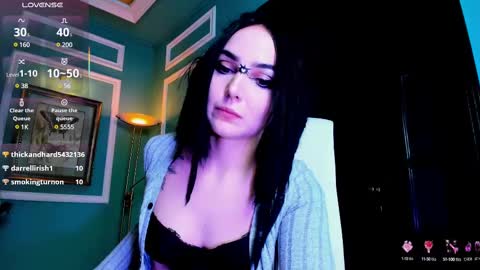 Moona  online show from 03.04.25