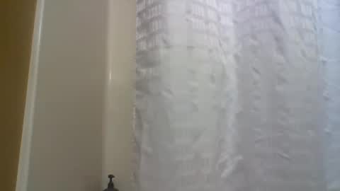 TheShyOne18 online show from 09.23.25