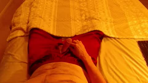 Snapshot of 1sweetbean chatting on 10.19.25 1sweetbean online show from 10.19.25