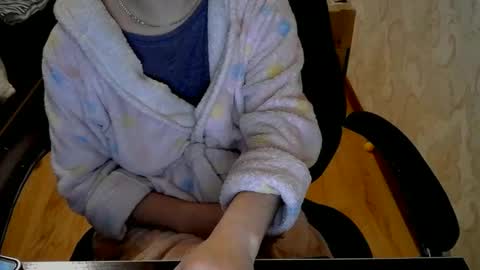 Snapshot of 1your_hot_girls chatting on 12.12.24 1your_hot_girls online show from 12.12.24