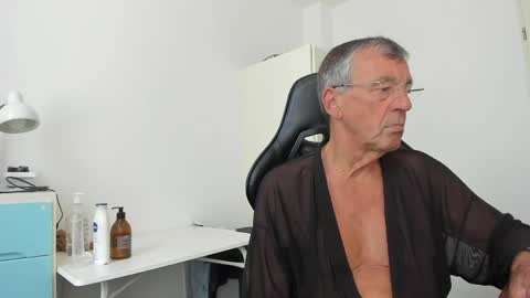 Henk online show from 05.31.26