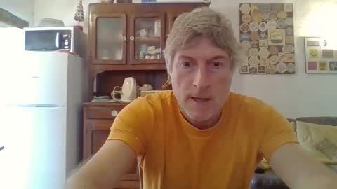 22esserre online show from 10.10.25