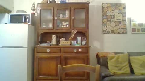 22esserre online show from 10.31.25