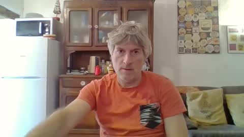 22esserre online show from 11.12.25