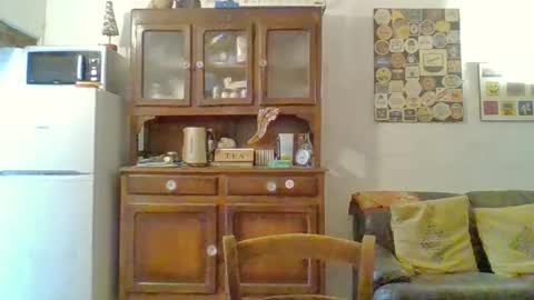 22esserre online show from 11.21.25