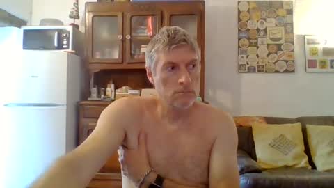 Snapshot of 22esserre chatting on 06.24.26 22esserre online show from 06.24.26