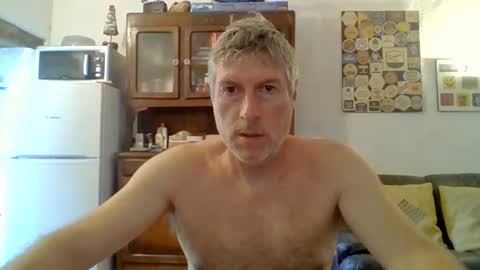 Snapshot of 22esserre chatting on 06.30.26 22esserre online show from 06.30.26