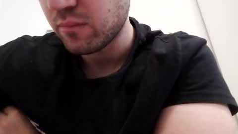 Snapshot of 22fish22_ chatting on 11.10.25 22fish22_ online show from 11.10.25