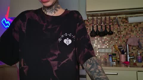 Snapshot of 2badforyou chatting on 10.26.25     30 NOV  online show from 10.26.25