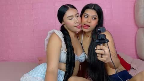 Snapshot of 2cgirls18 chatting on 11.12.25 Tip us ask our names online show from 11.12.25