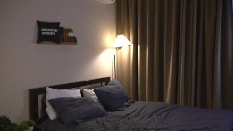 Elley  online show from 02.05.26