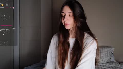 Snapshot of 2insensitive chatting on 01.27.25 Lina free control in pvt online show from 01.27.25